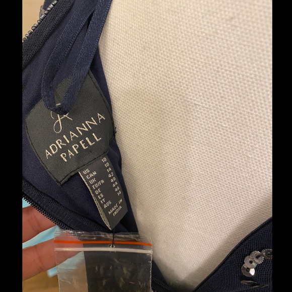 Adrianna Papell sequin dress - Picture 8 of 8